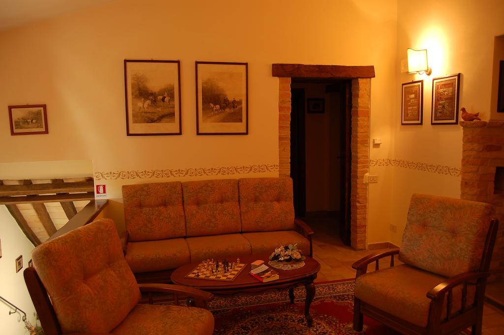 Agriturismo Casale Dei Frontini San Terenziano 외부 사진
